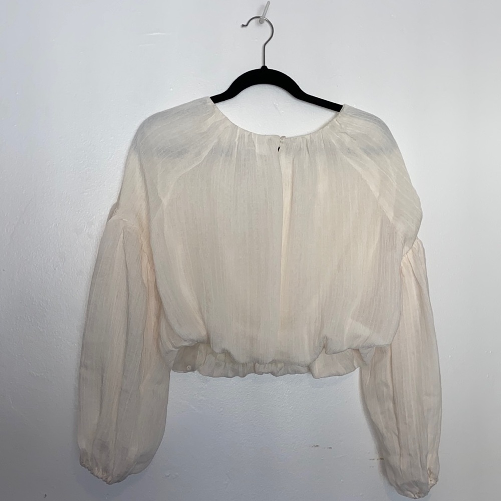 Medium cream flowly blouse
